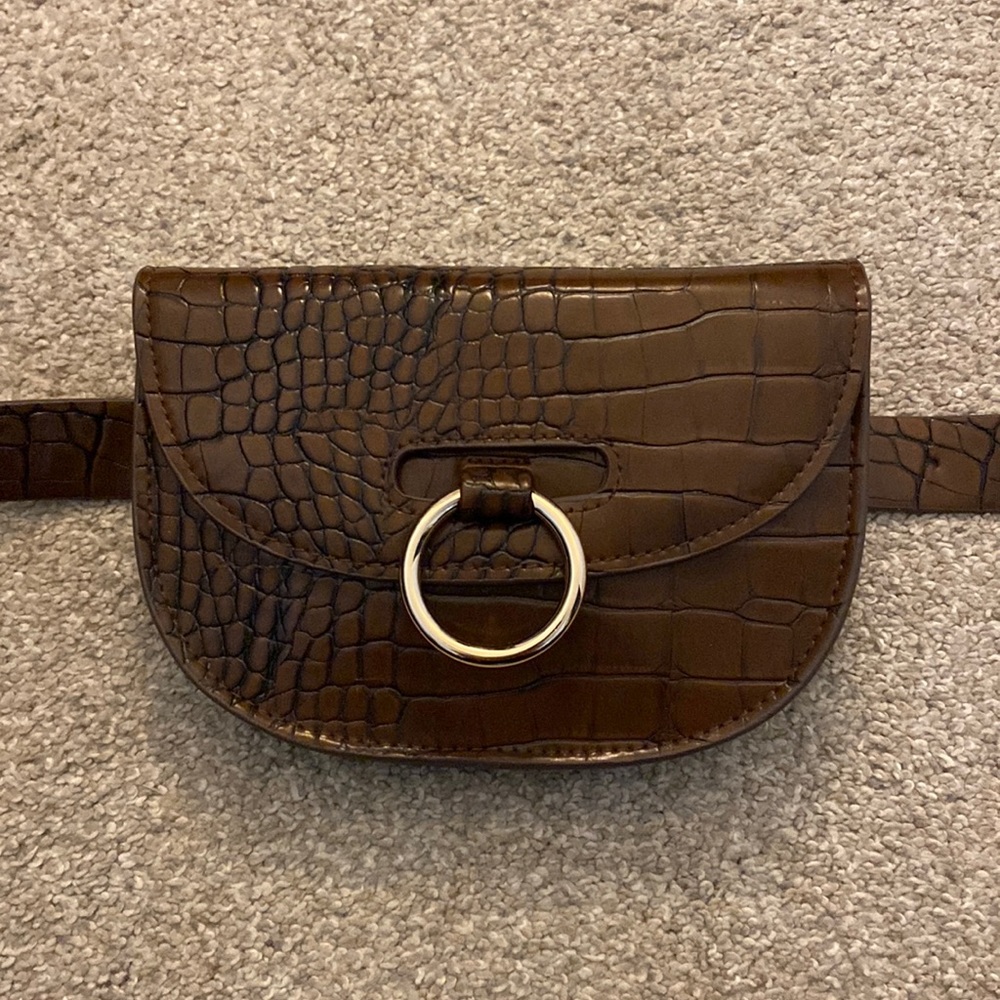 H&M Brown Croc Faux Leather Belt Bag Size Small